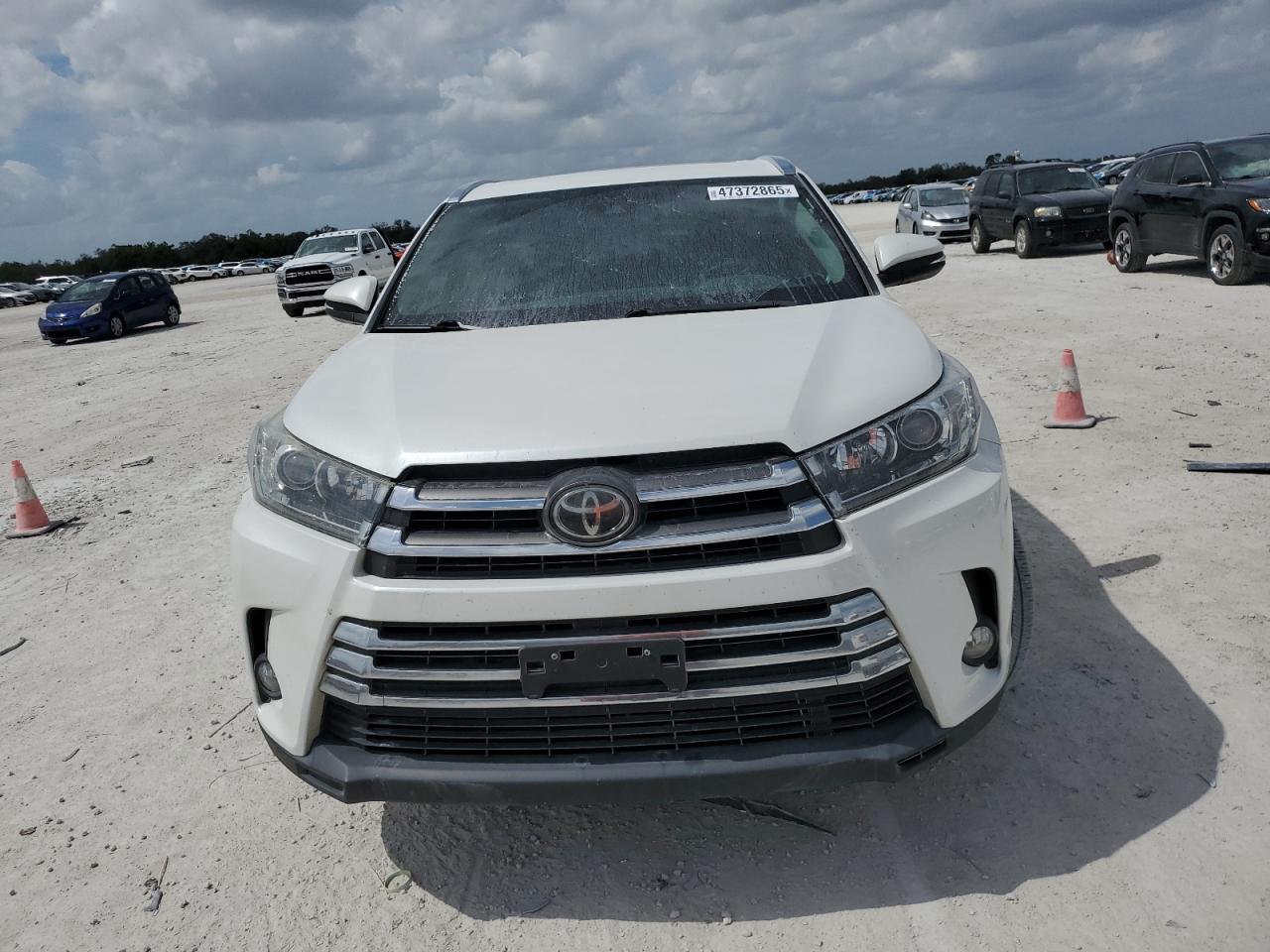 2017 Toyota Highlander Limited - Фото 5