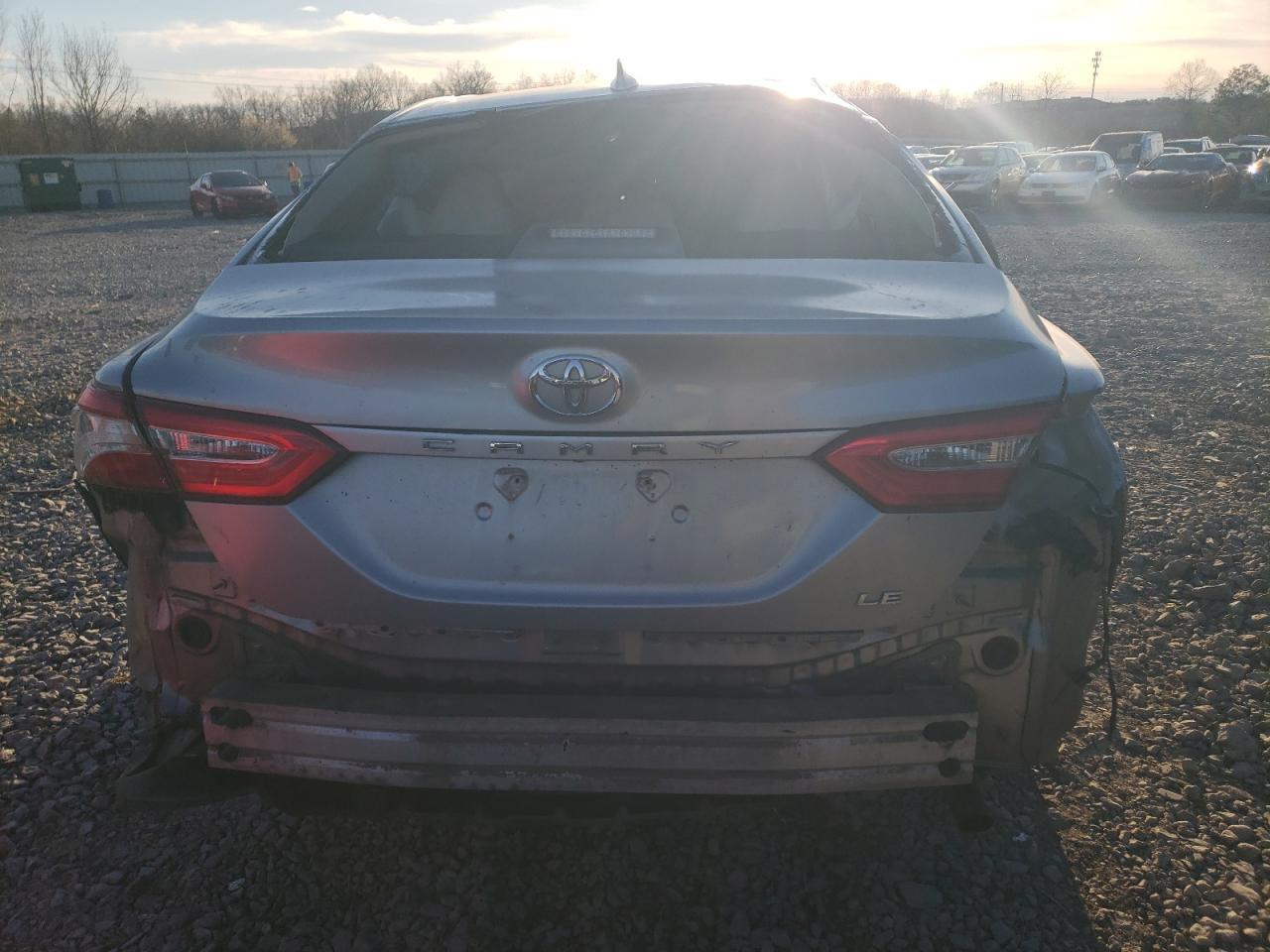 2019 Toyota Camry L - Фото 6