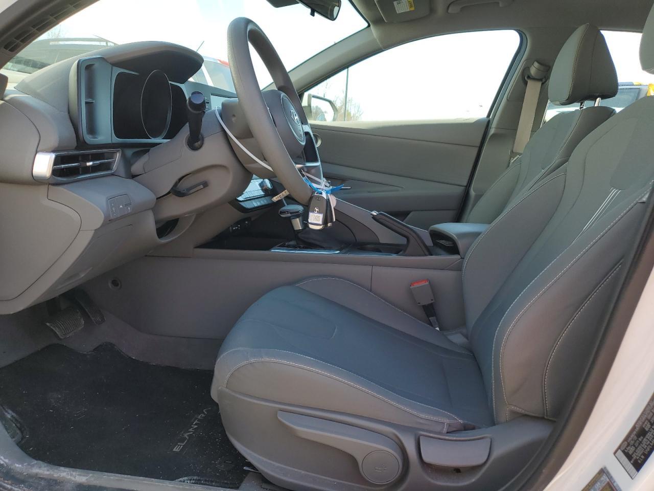 2023 Hyundai Elantra Sel - Фото 7