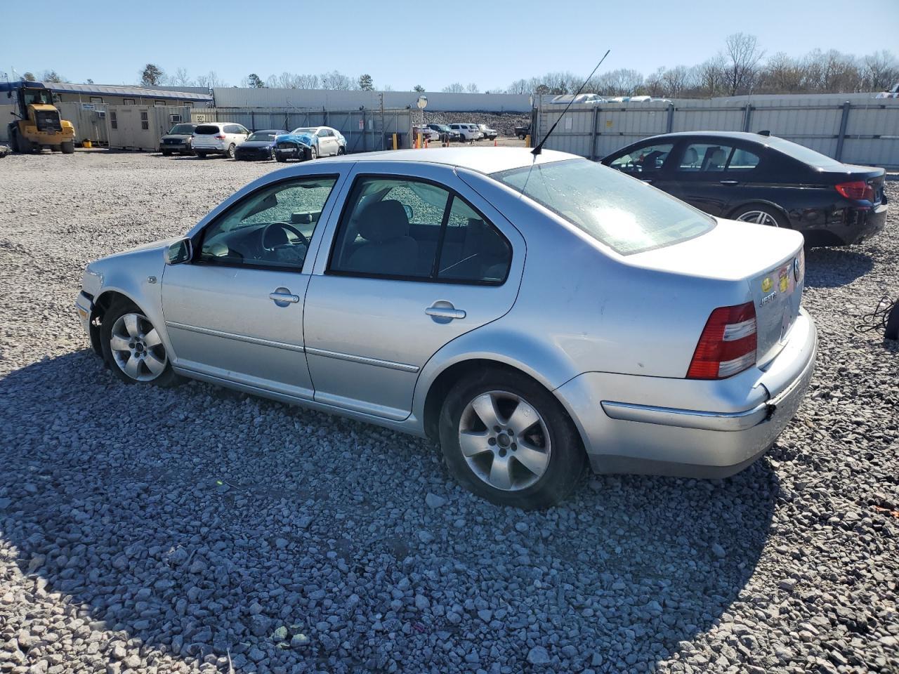 2004 Volkswagen Jetta Gls - Image 2