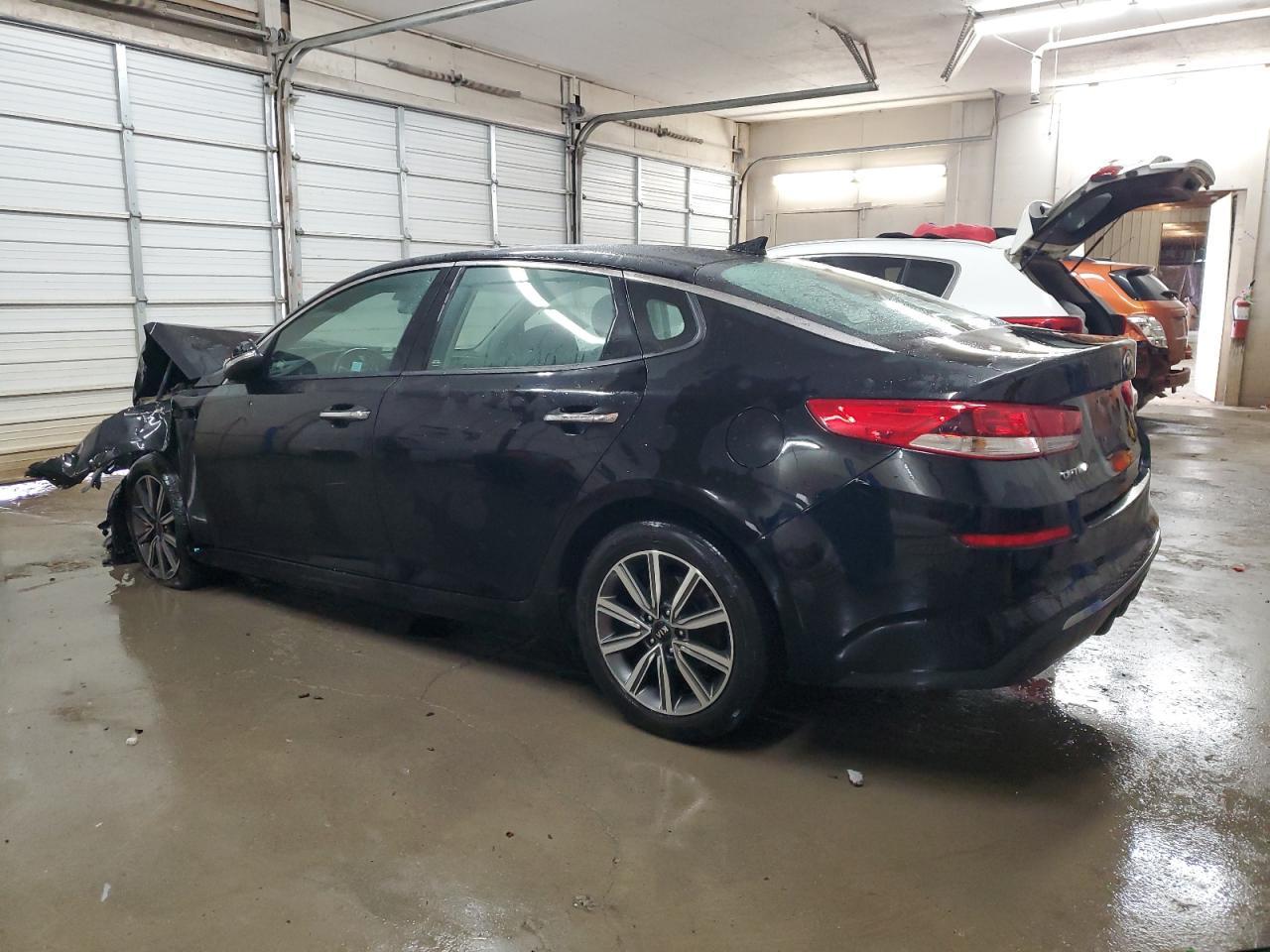 2019 Kia Optima Lx - Image 2