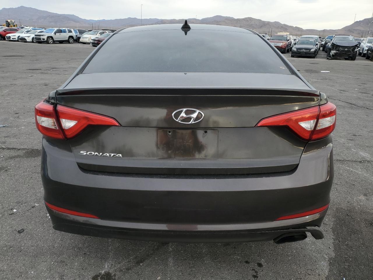 2017 Hyundai Sonata Se - Фото 6