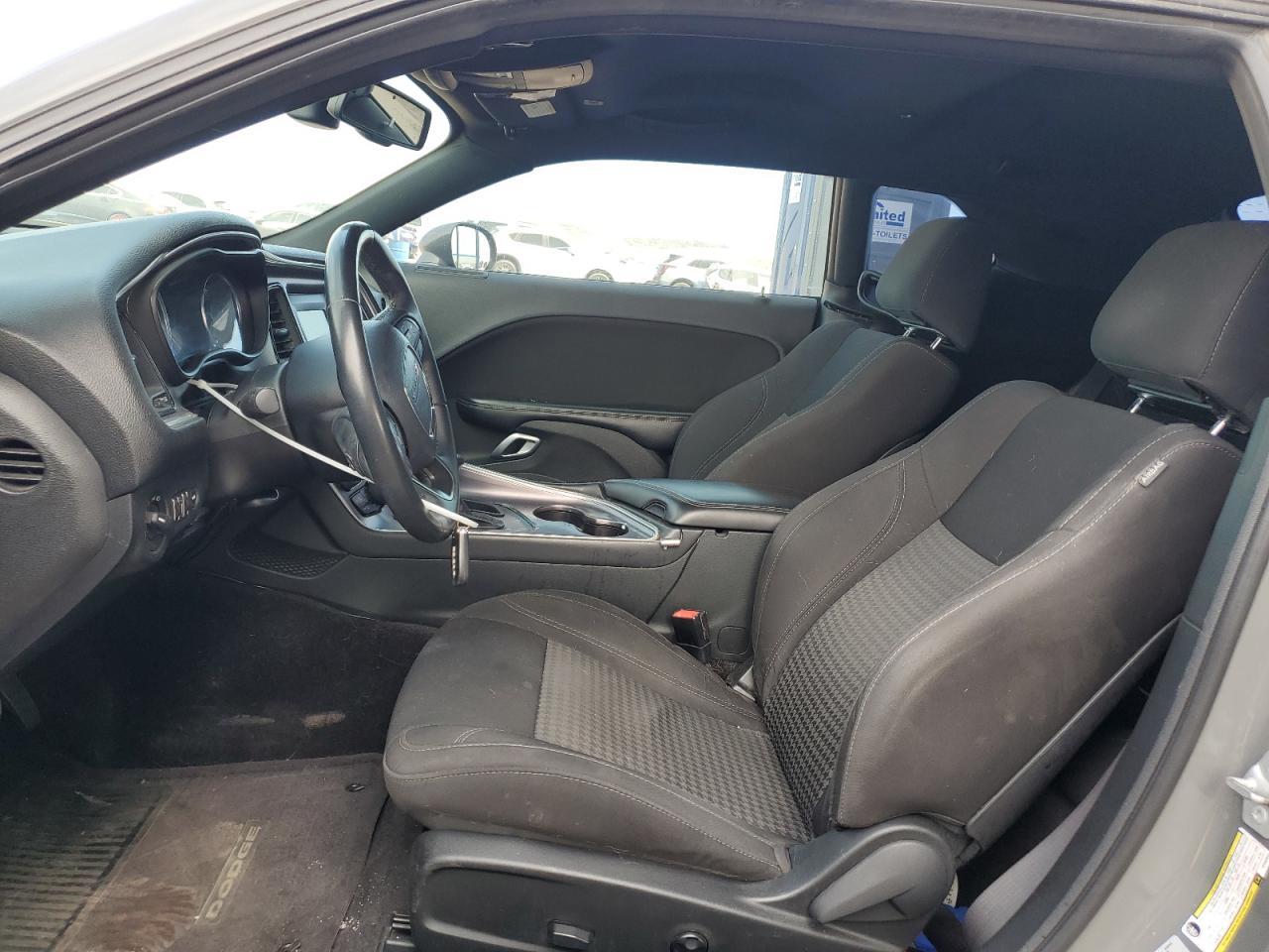 2017 Dodge Challenger Sxt - Фото 7