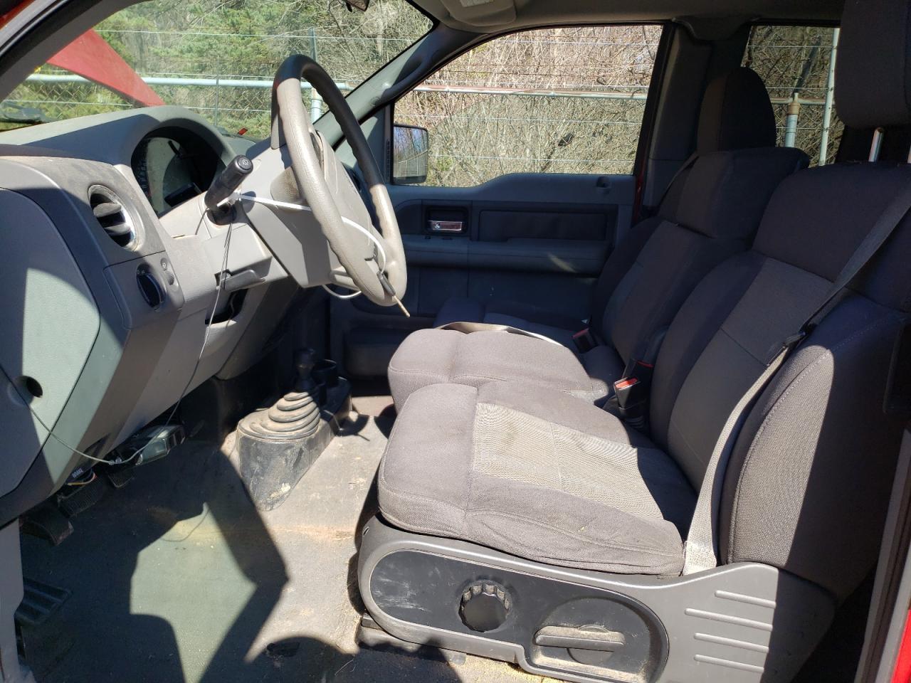 2004 Ford F150 - Image 7