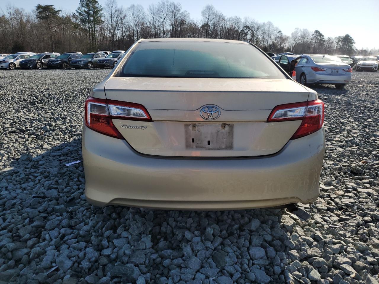 2012 Toyota Camry Base - Image 6