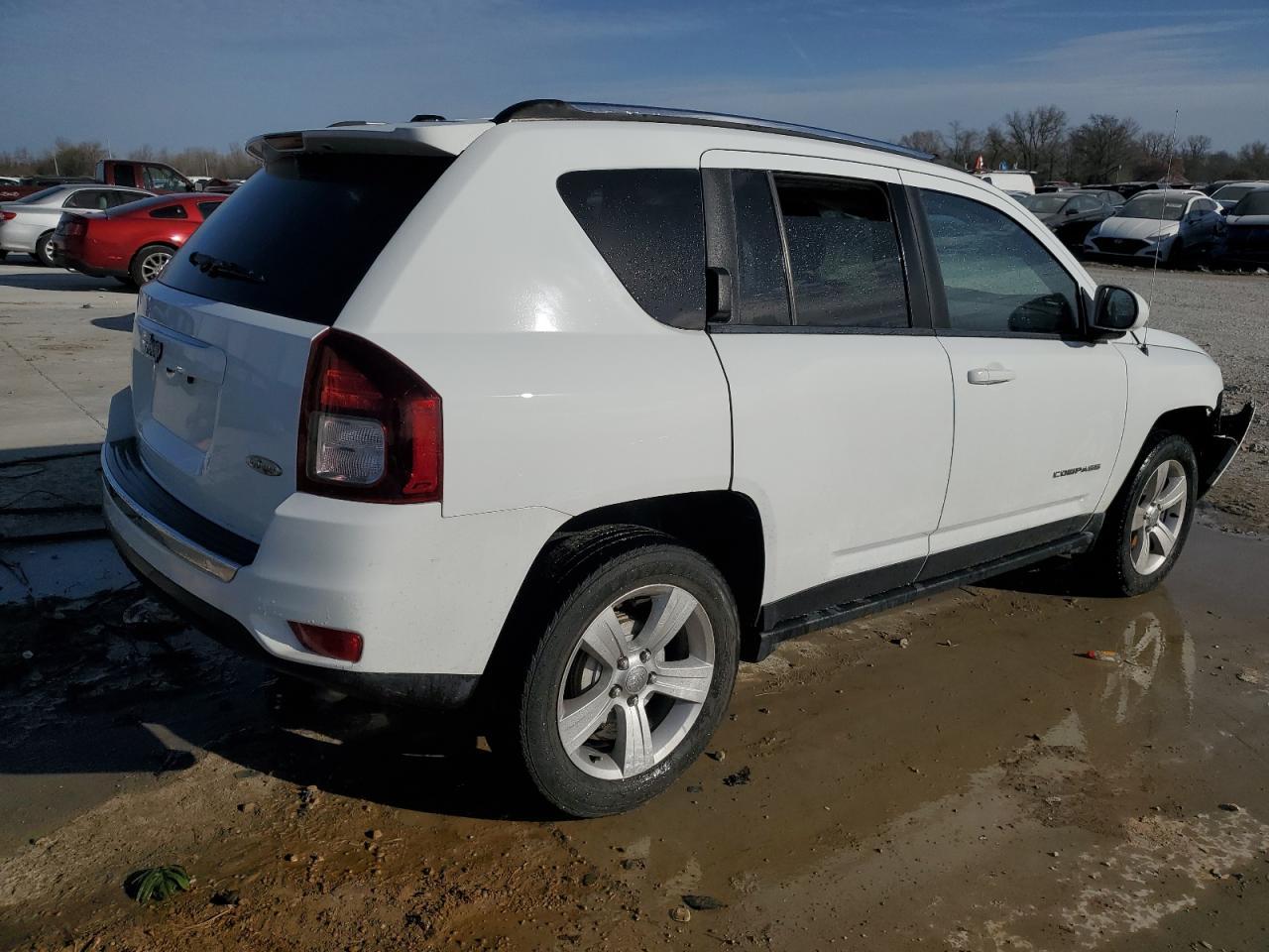 2015 Jeep Compass Latitude - Фото 3