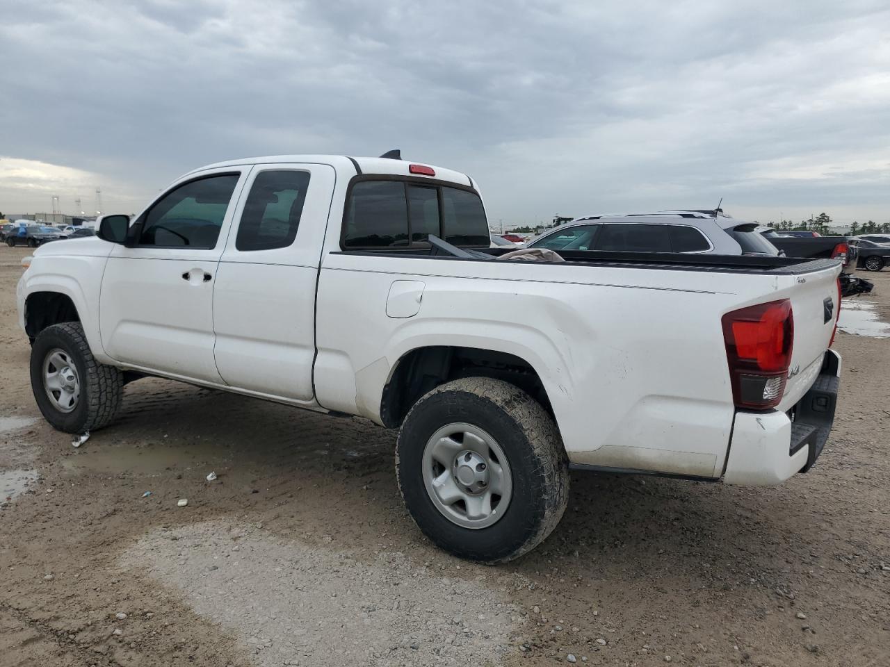 2018 Toyota Tacoma Access Cab - Фото 2