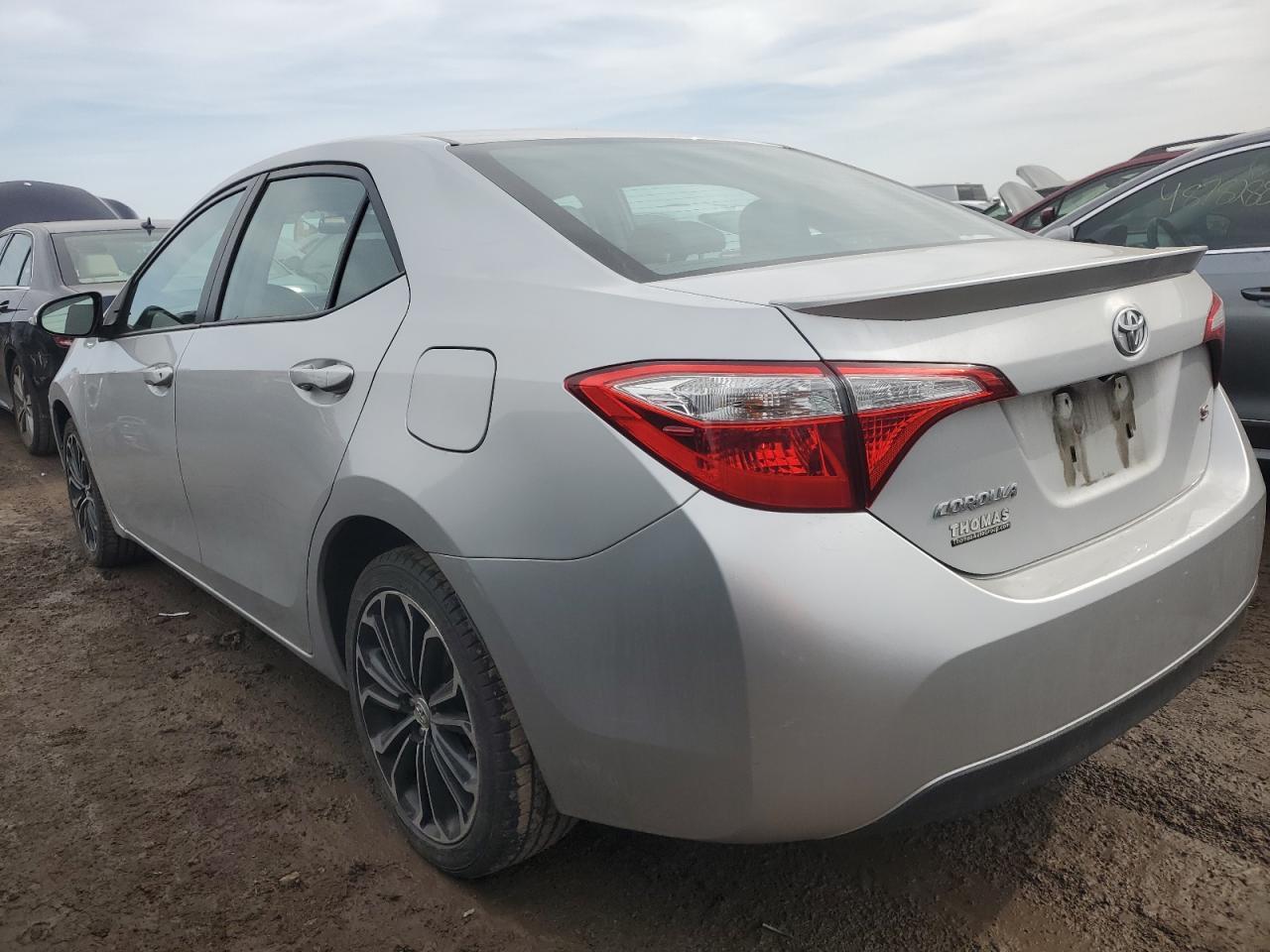 2015 Toyota Corolla L - Фото 2