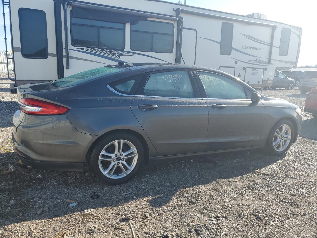 2018 Ford Fusion Se - Фото 3