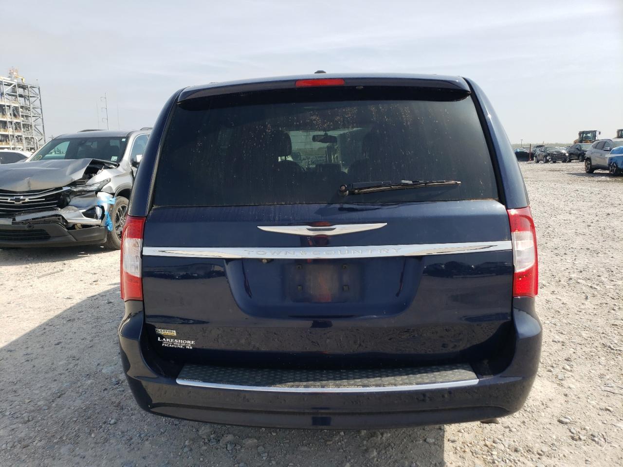 2015 Chrysler Town & Country Touring - Фото 6