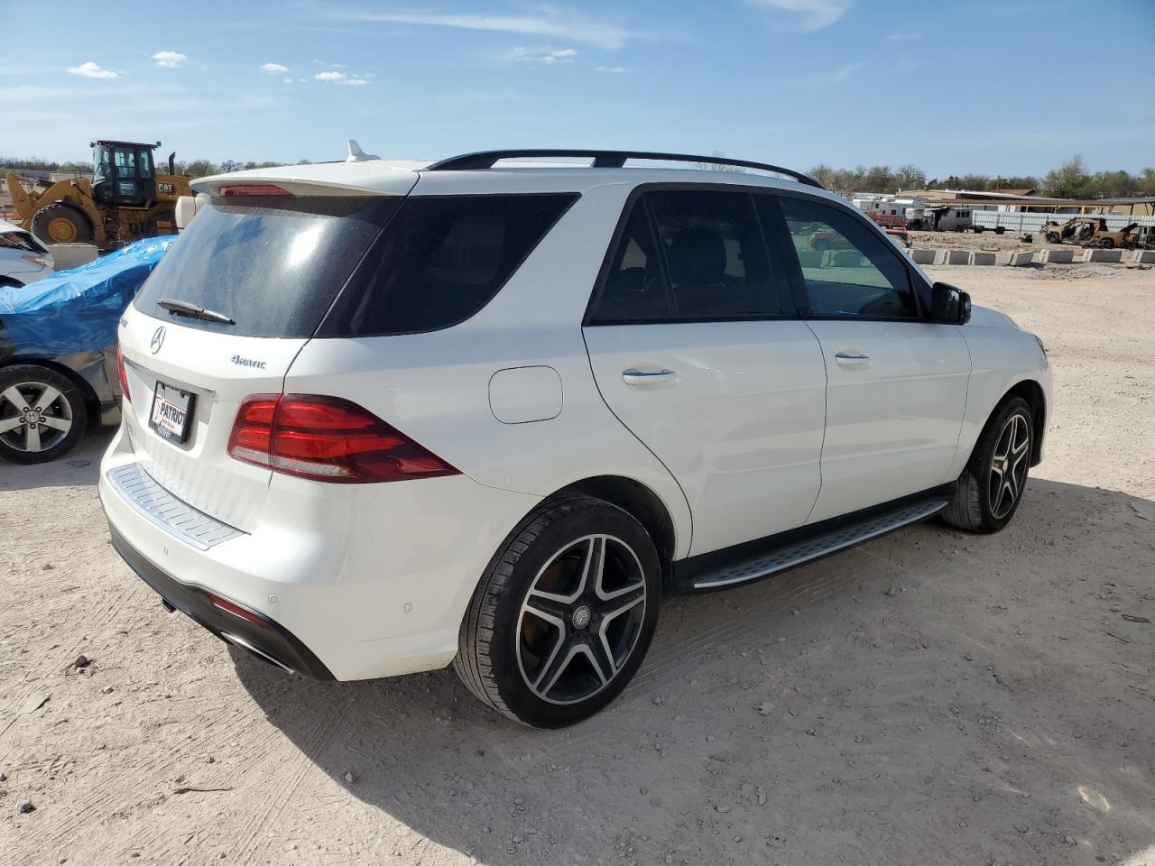 2017 Mercedes-Benz Gle 400 4Matic - Image 3