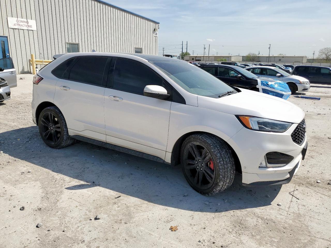 2019 Ford Edge St - Image 4