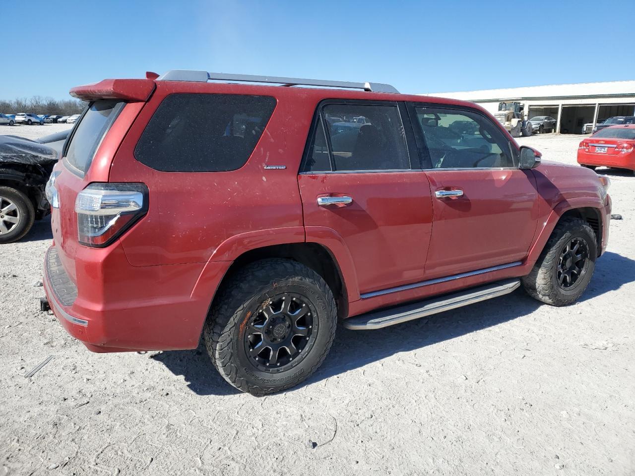 2016 Toyota 4Runner Sr5/Sr5 Premium - Image 3