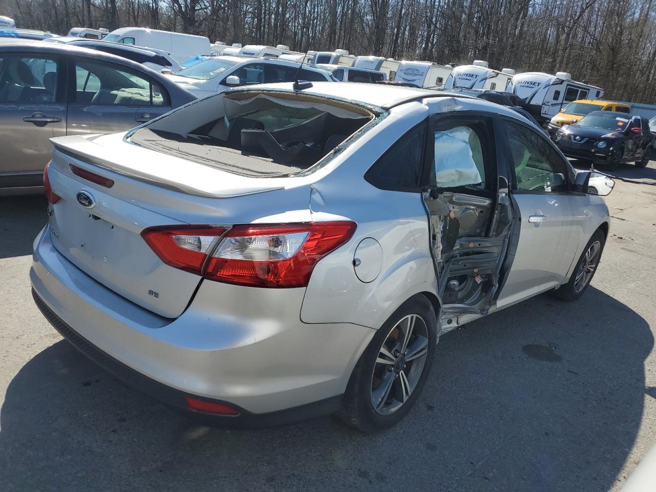 2014 Ford Focus Se - Image 3