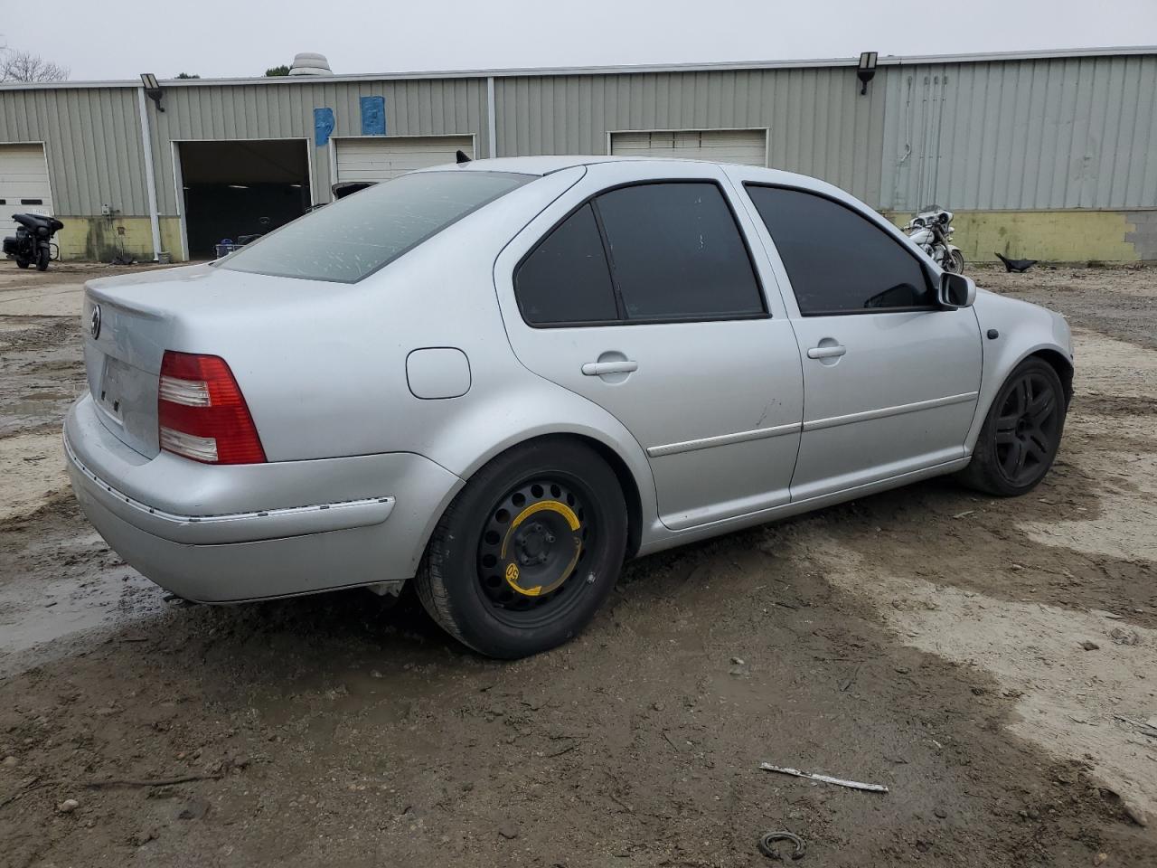 2004 Volkswagen Jetta Gls - Image 3