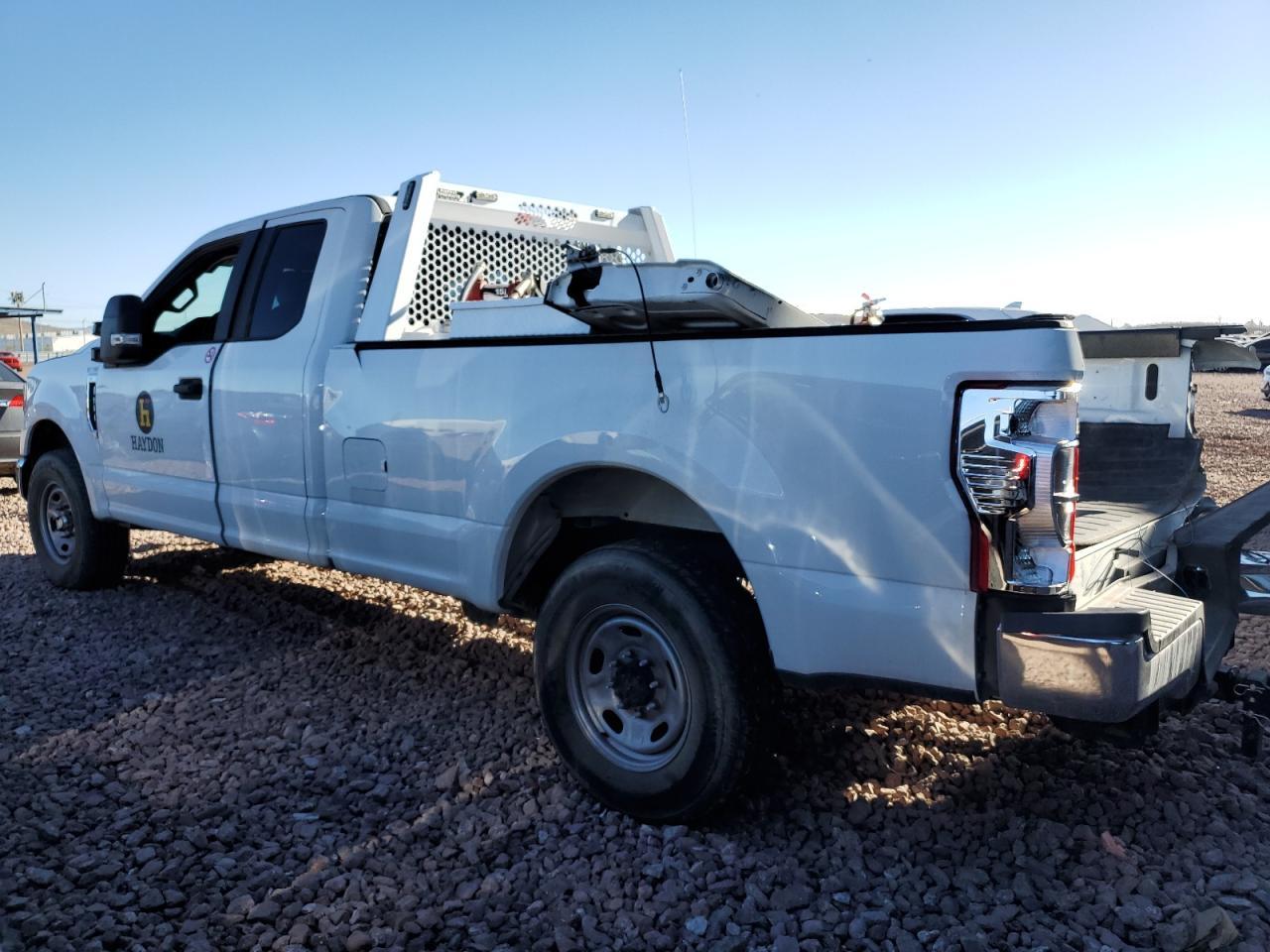 2022 Ford F250 Super Duty - Image 2