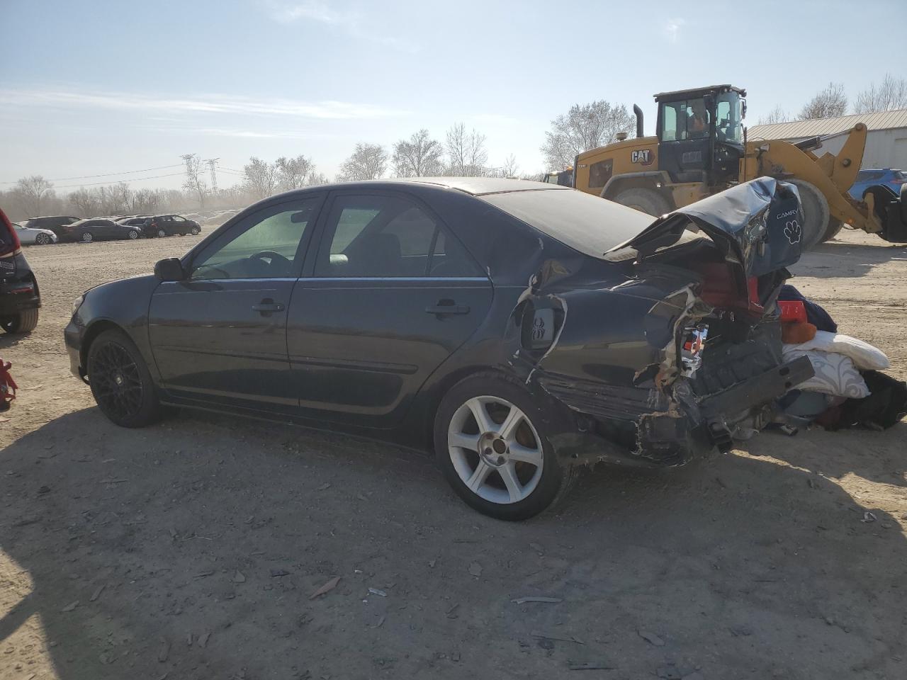 2005 Toyota Camry Le - Фото 2