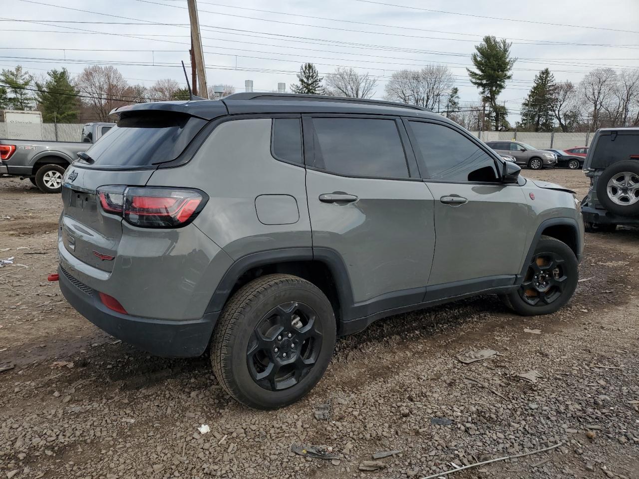 2023 Jeep Compass Trailhawk - Image 3