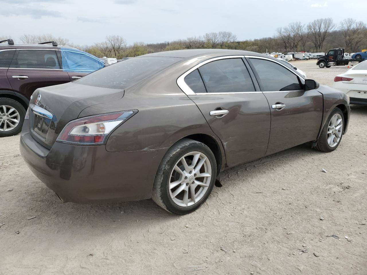 2014 Nissan Maxima S - Image 3