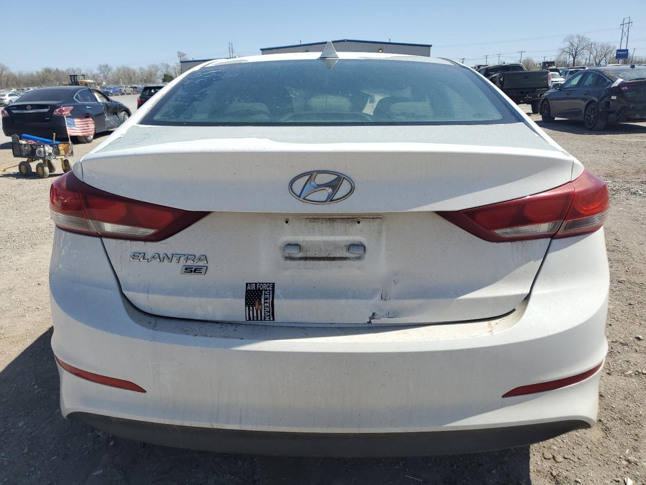 2017 Hyundai Elantra Se - Фото 6