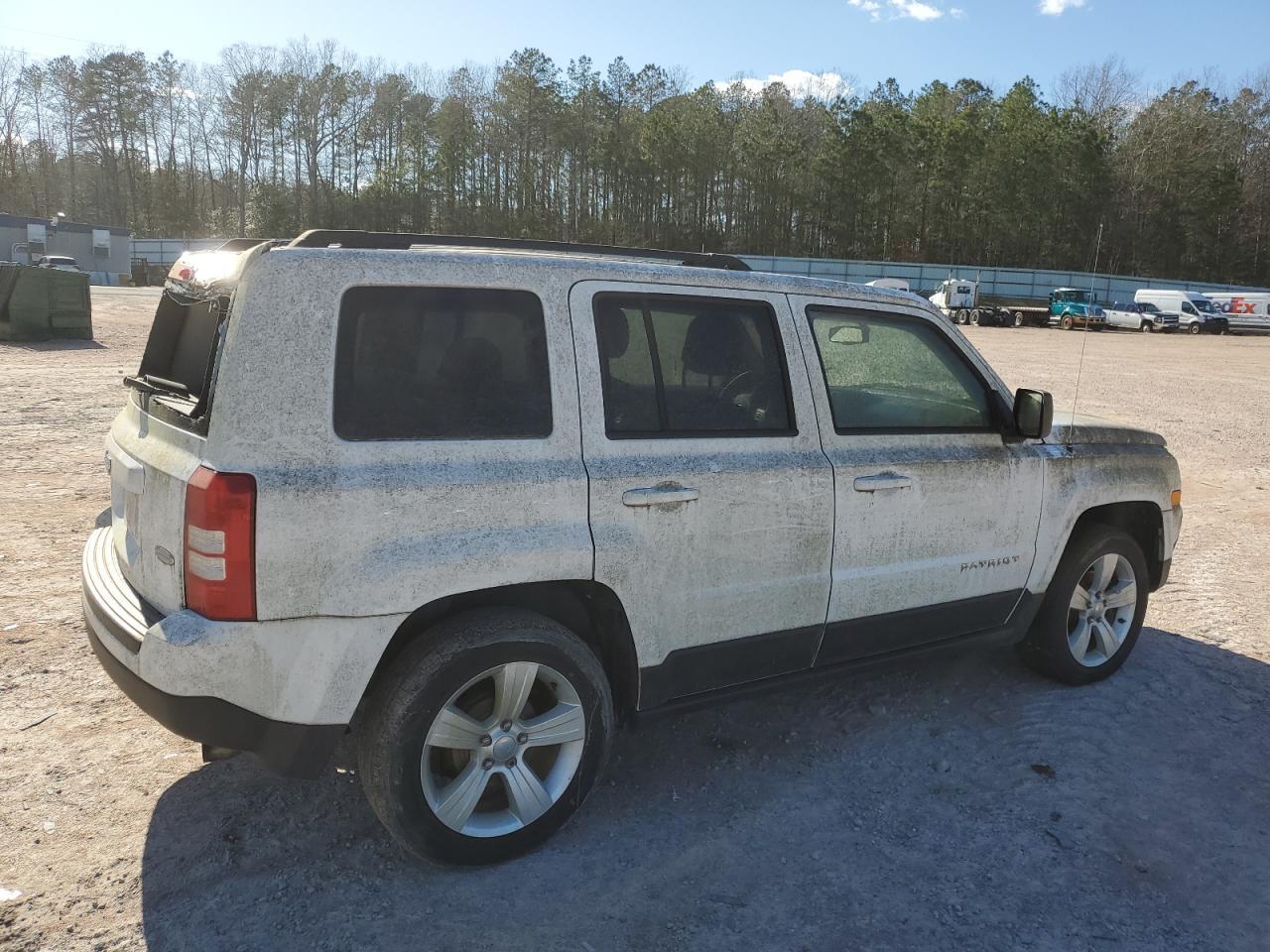 2016 Jeep Patriot Latitude - Фото 3