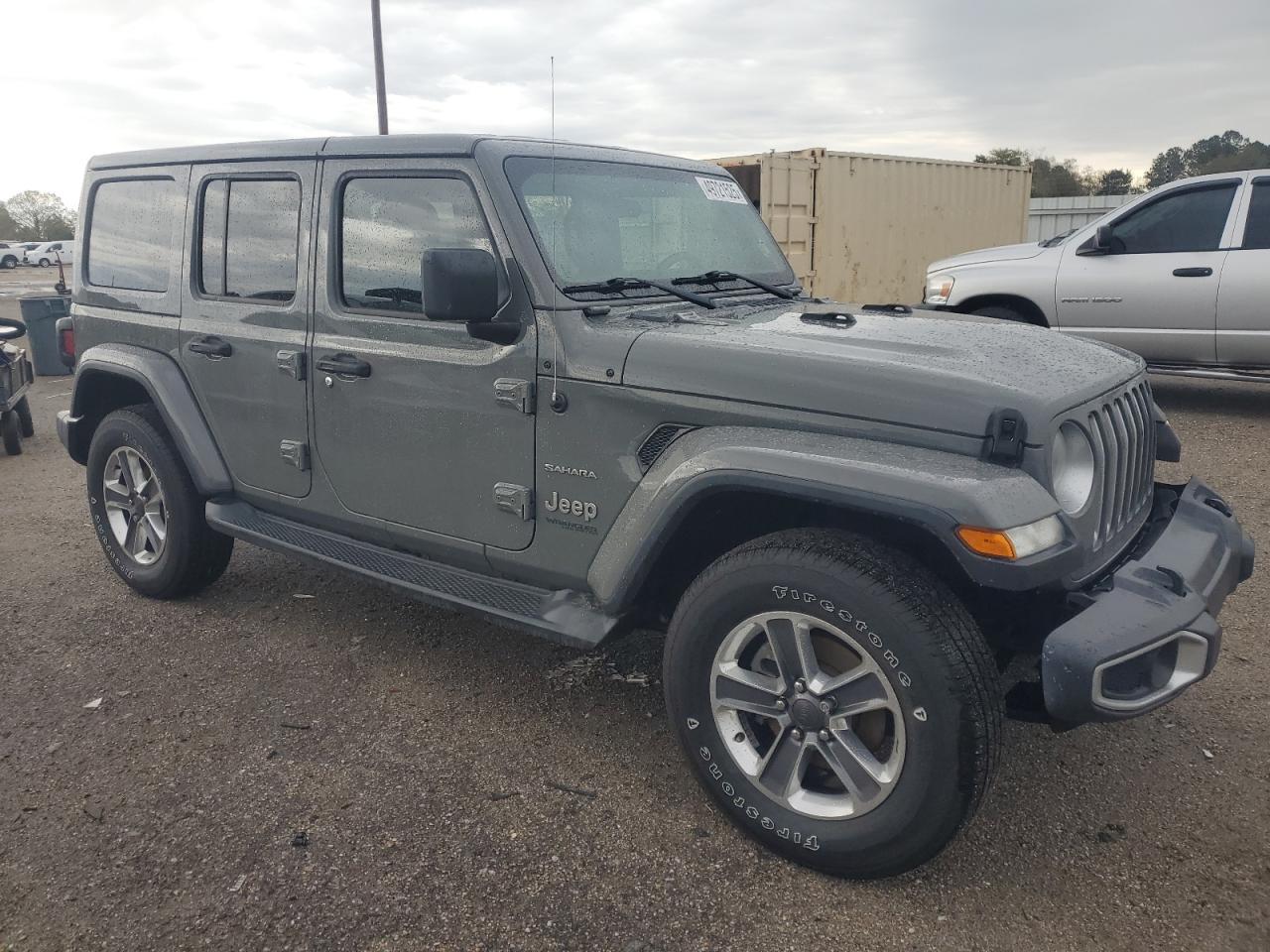 2018 Jeep Wrangler Unlimited Sahara - Image 4