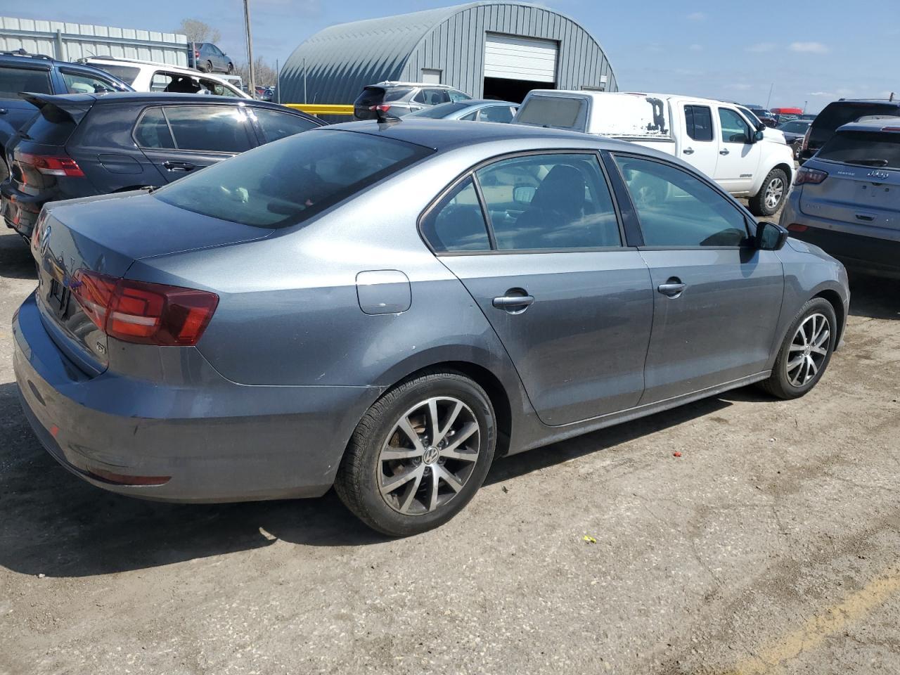 2016 Volkswagen Jetta Se - Image 3