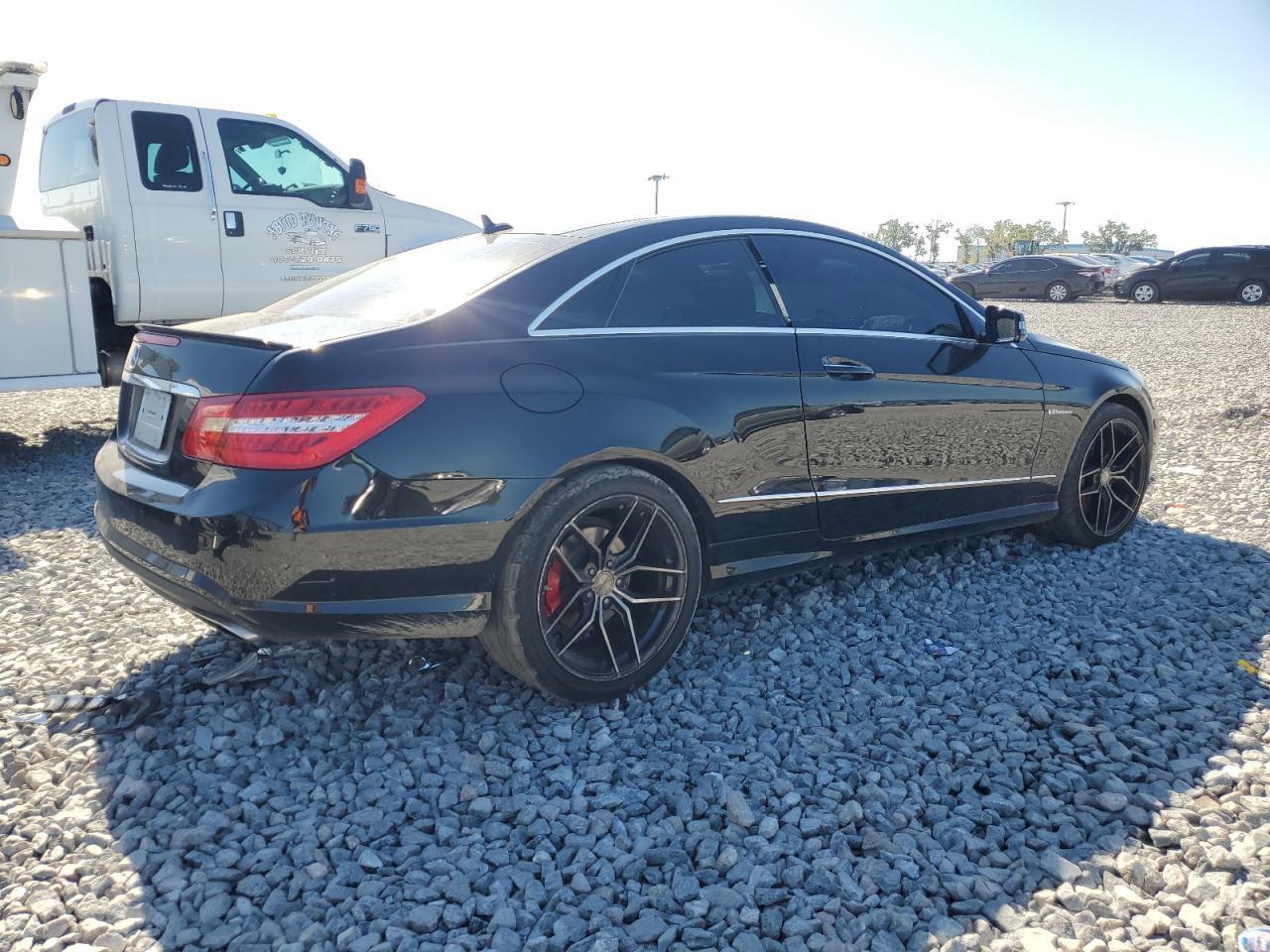 2012 Mercedes-Benz E 550 - Фото 3