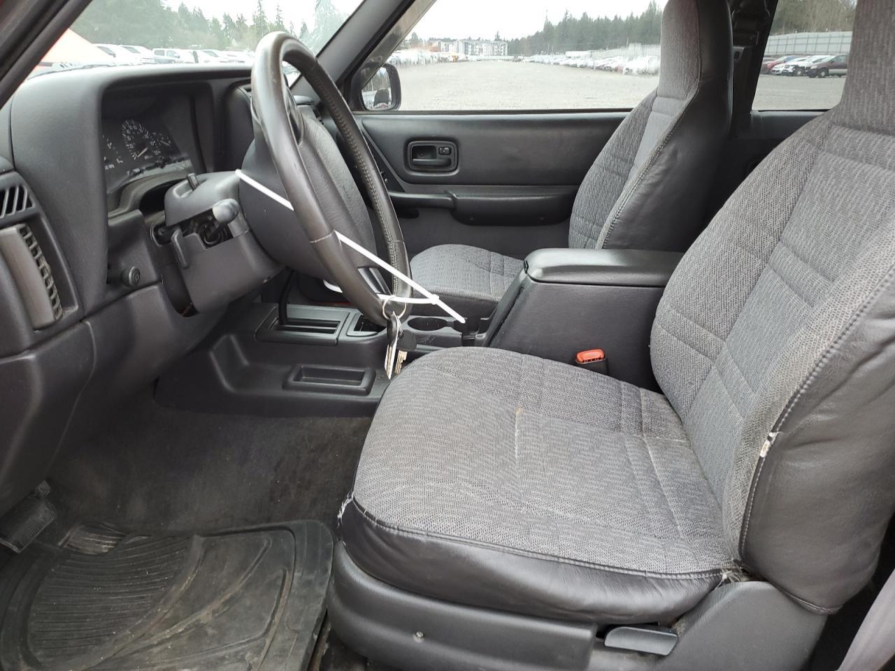 2001 Jeep Cherokee Sport - Фото 7