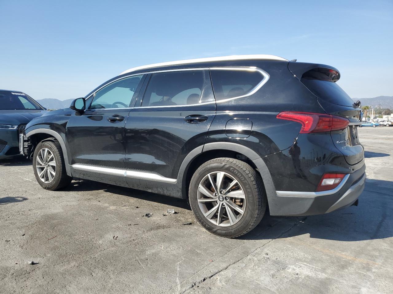 2020 Hyundai Santa Fe Sel - Фото 2