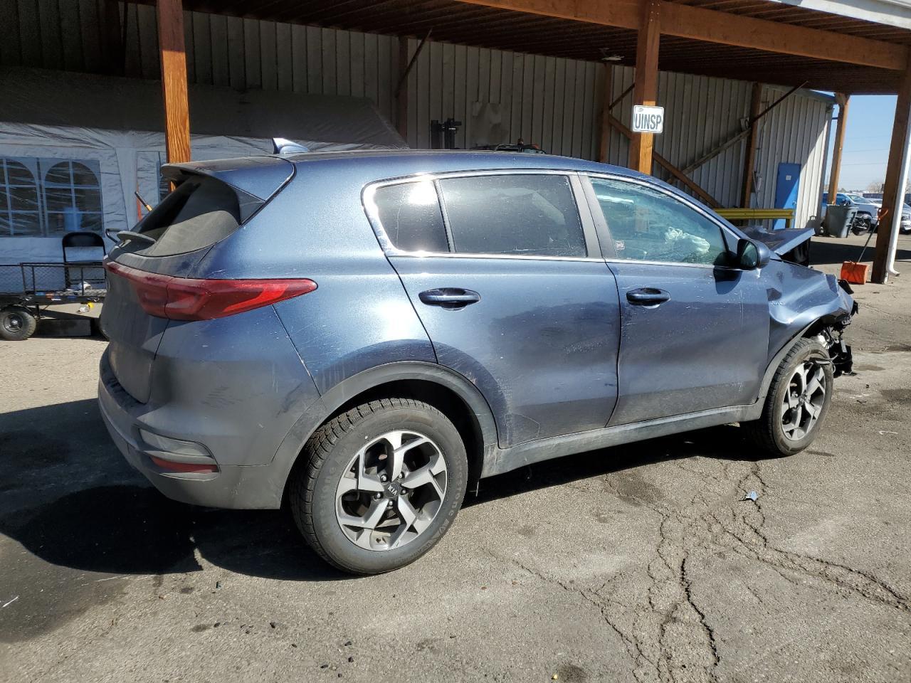 2022 Kia Sportage Lx - Image 3