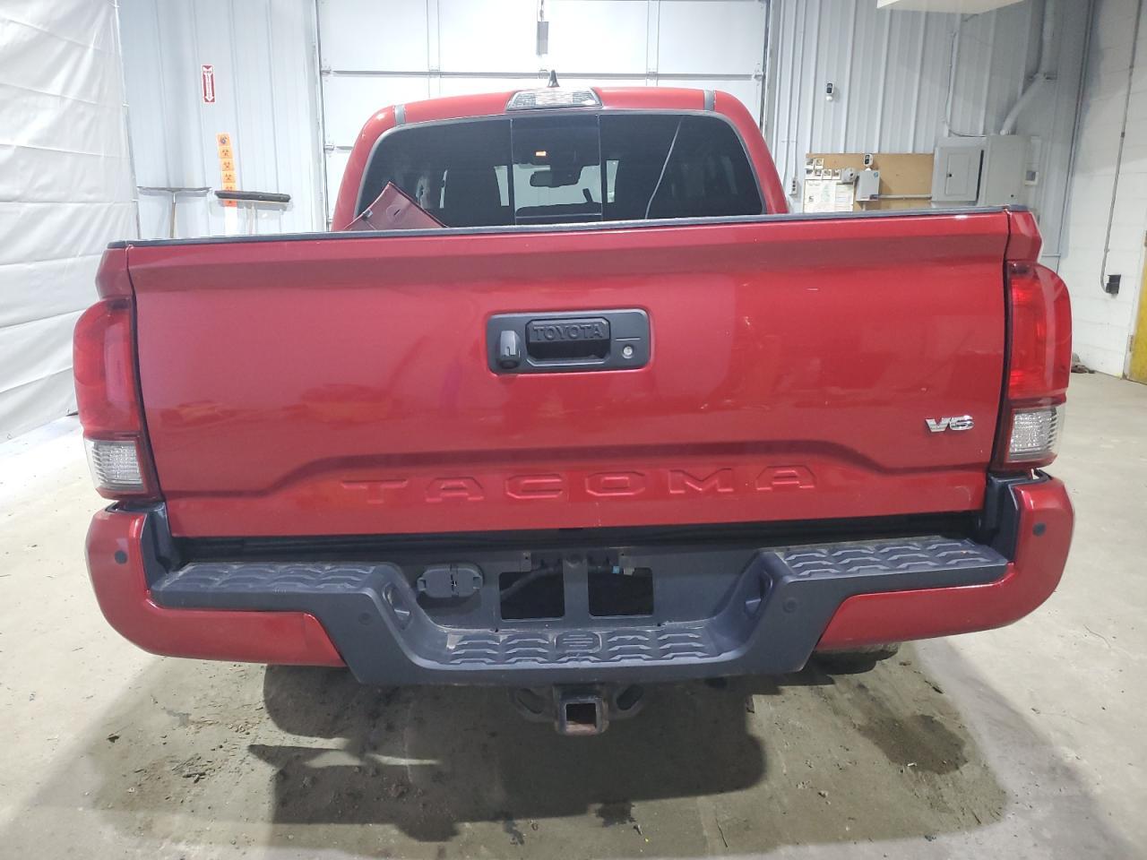 2018 Toyota Tacoma Double Cab - Фото 6