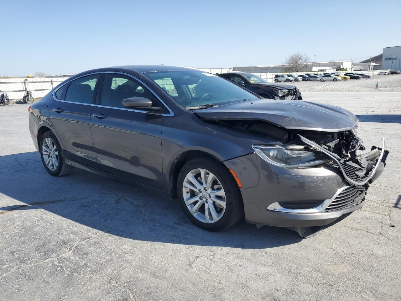 2015 Chrysler 200 Limited - Фото 4
