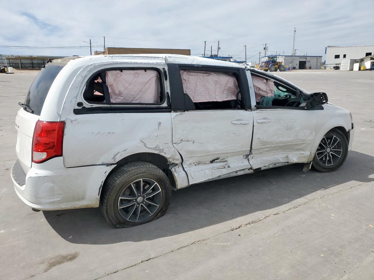 2016 Dodge Grand Caravan Sxt - Фото 3