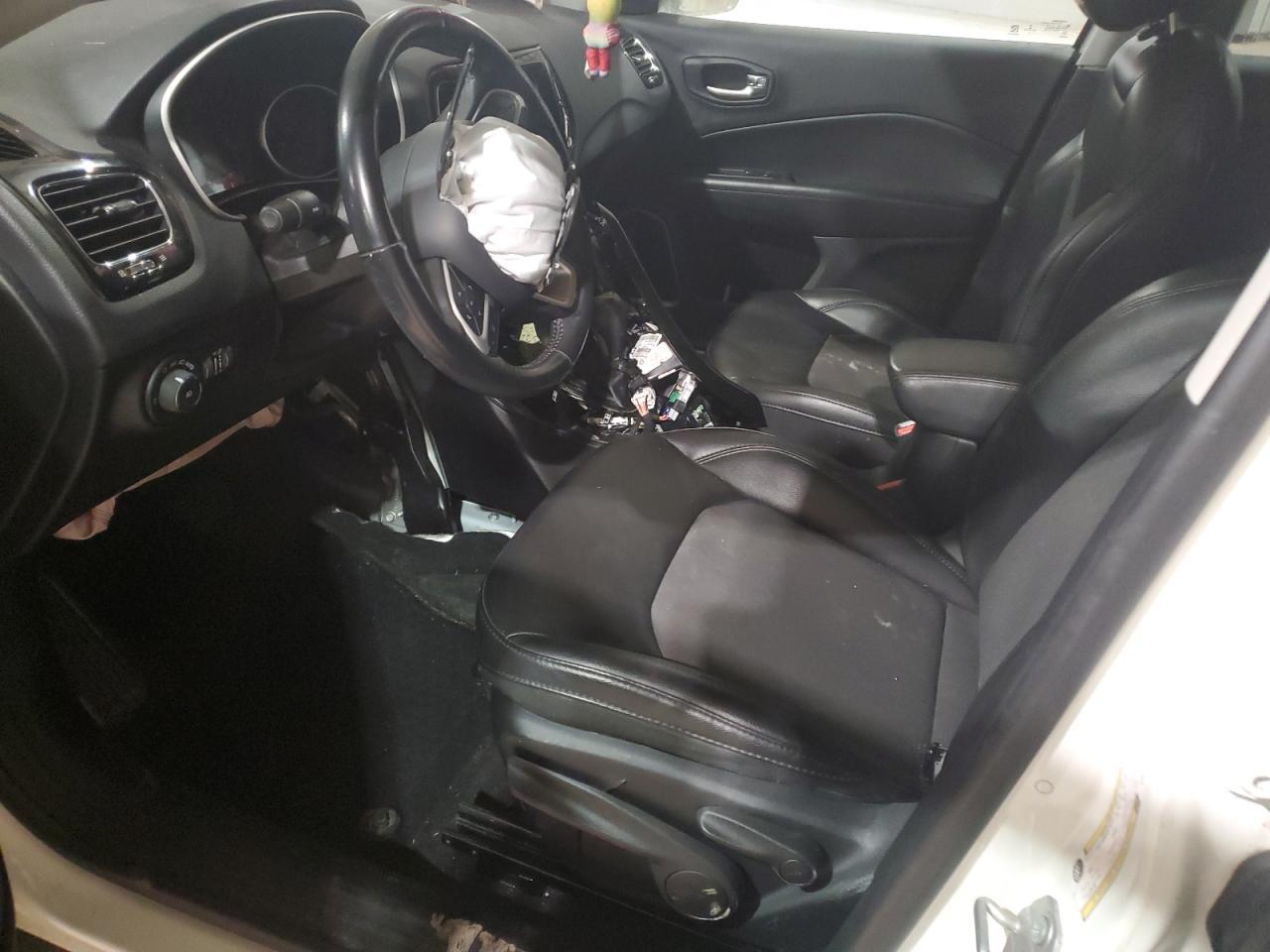 2019 Jeep Compass Latitude - Image 7