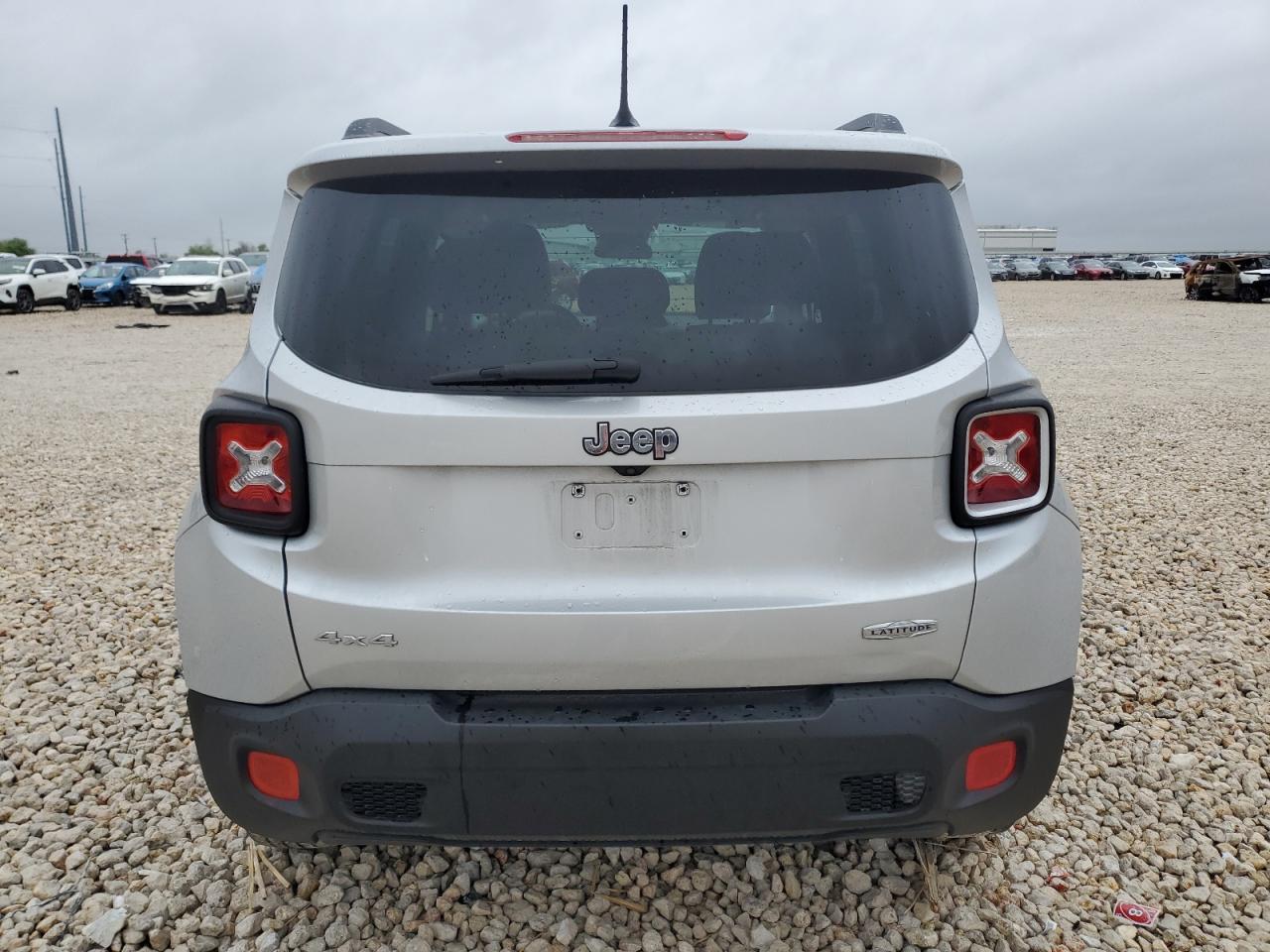 2015 Jeep Renegade Latitude - Фото 6