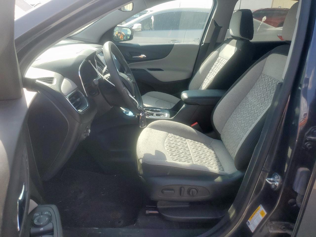 2022 Chevrolet Equinox Ls - Фото 7