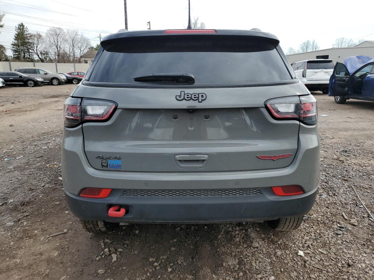 2023 Jeep Compass Trailhawk - Image 6