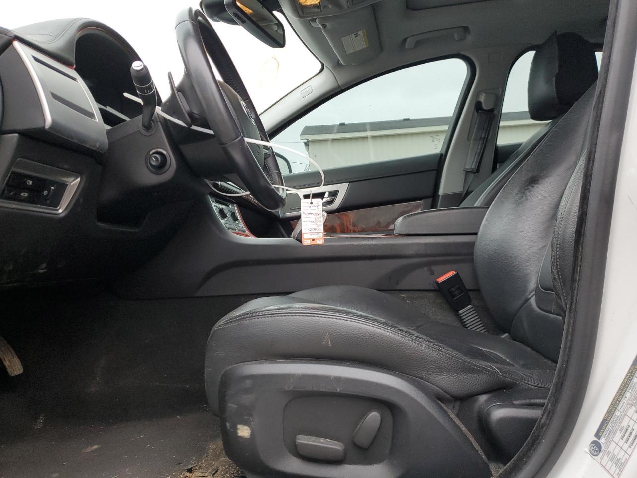 2015 Jaguar Xf 2.0T Premium - Image 7