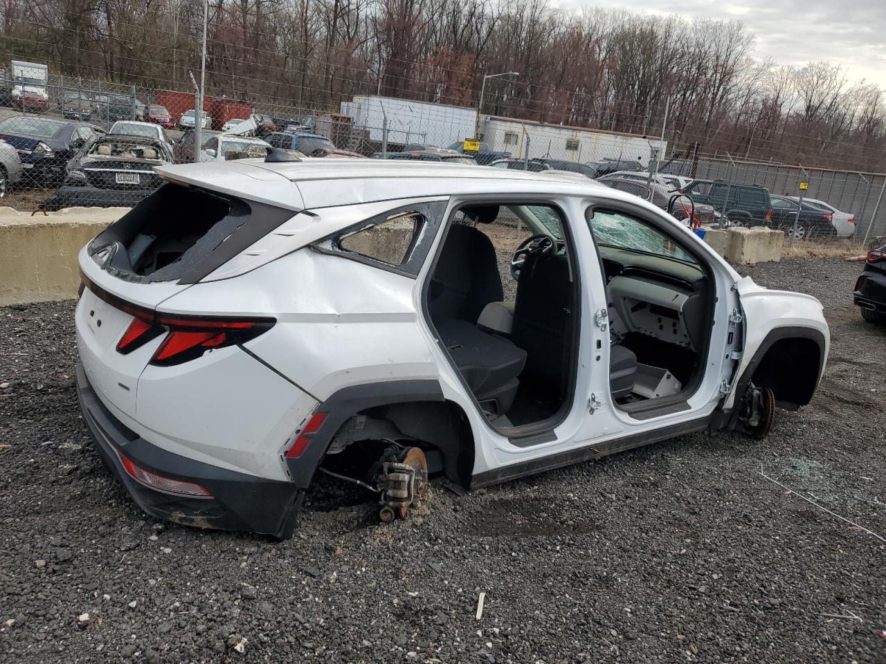 2022 Hyundai Tucson Se - Фото 3