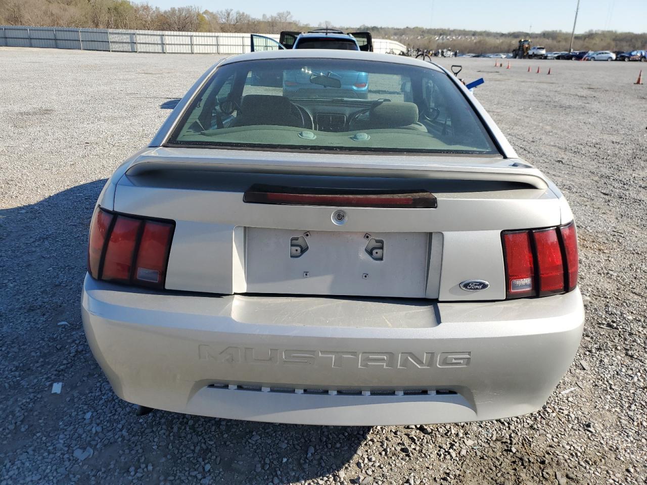 2000 Ford Mustang - Image 6
