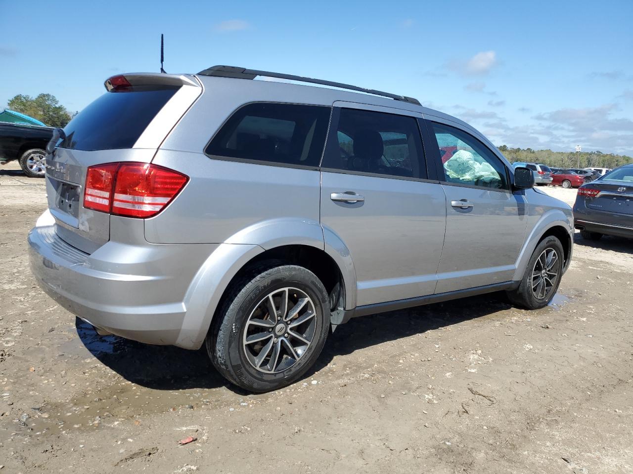 2018 Dodge Journey Se - Фото 3