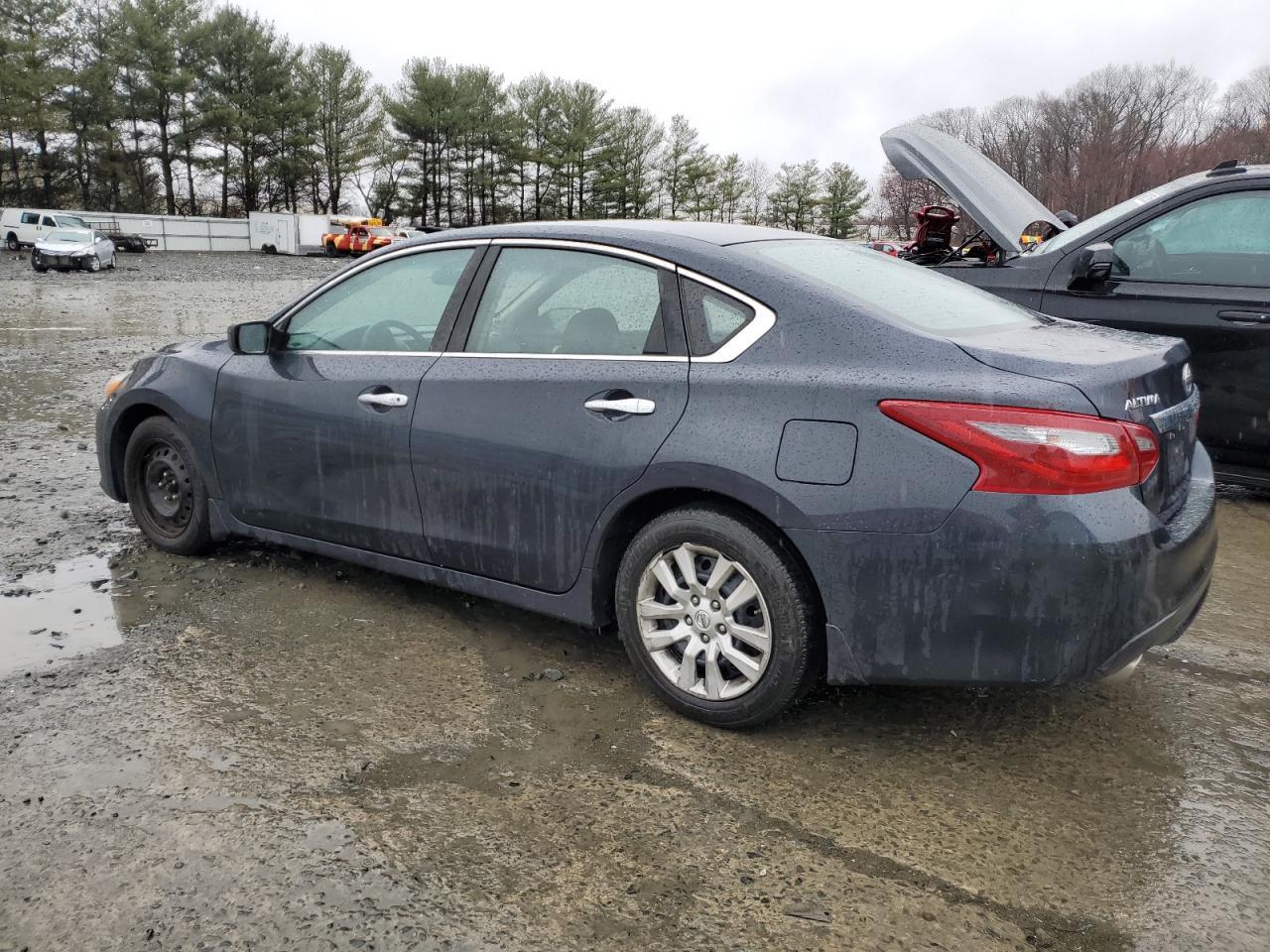 2018 Nissan Altima 2.5 - Image 2