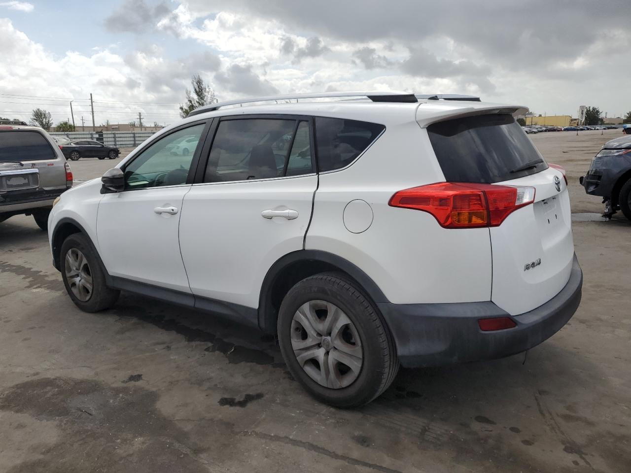 2014 Toyota Rav4 Le - Фото 2