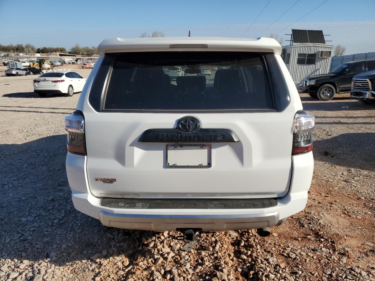 2018 Toyota 4Runner Sr5/Sr5 Premium - Image 6