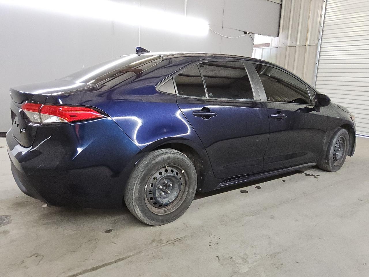 2021 Toyota Corolla Le - Image 3