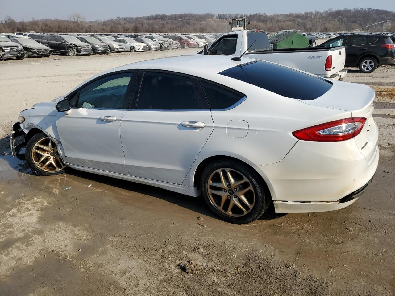 2013 Ford Fusion Se - Фото 2