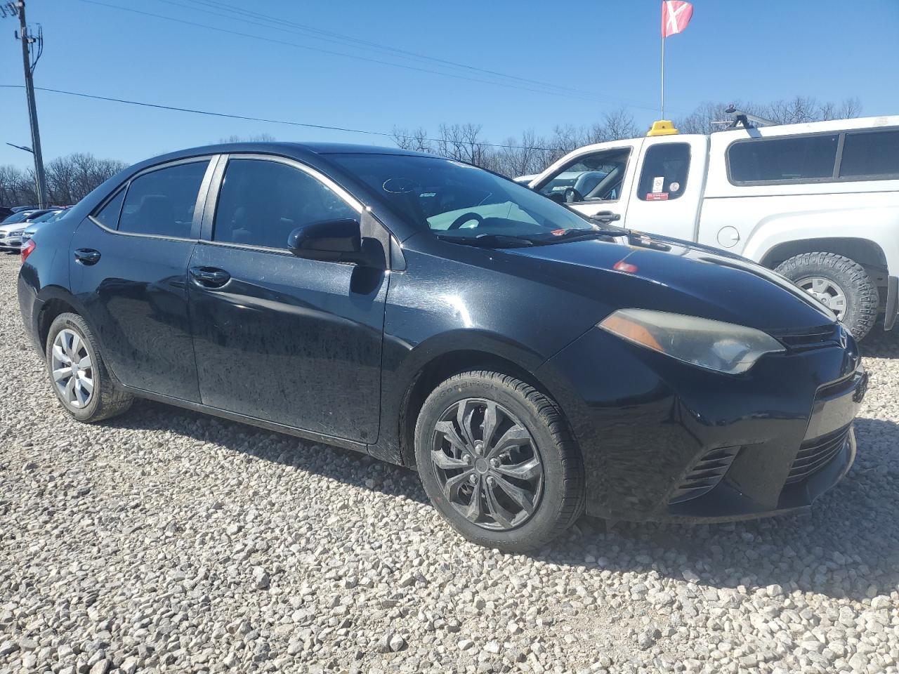 2015 Toyota Corolla L - Фото 4