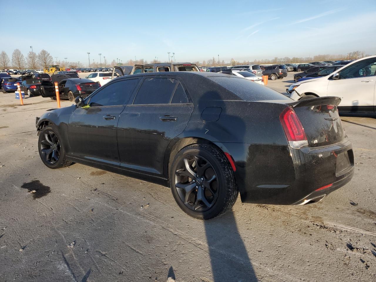 2021 Chrysler 300 S - Фото 2