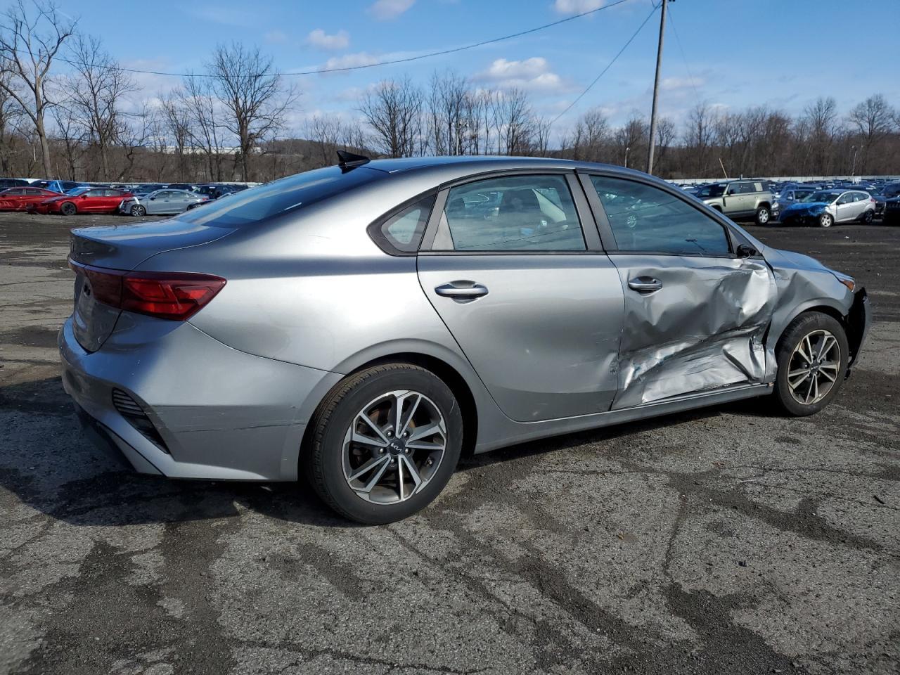 2023 Kia Forte Lx - Фото 3